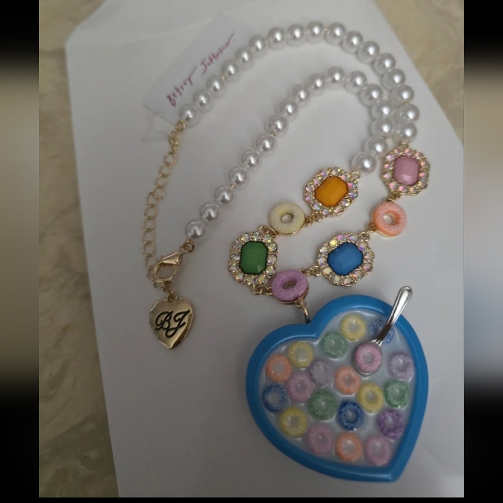 Betsey Johnson Faux Pearl Fruitloops with spoon necklace! HTF! Viral! Stunning